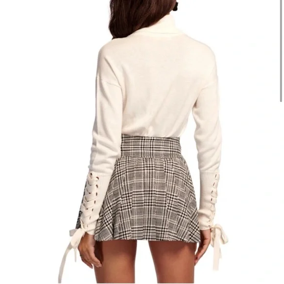 NWT Ramy Brook Walt Turtle Neck Long Lace-Up Sleeve Top - Picture 2 of 9